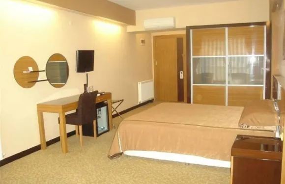 貝拉薩利裏酒店