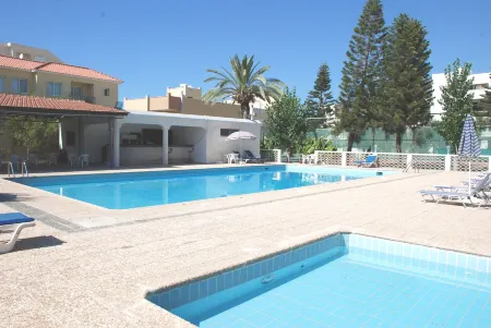 Marion Hotel Отели в г. Pomos