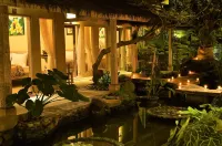 ウマ シャンティ ホームステイ ティインガン・バンダー周辺のホテル