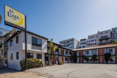 La Luna Inn, Ascend Hotel Collection Hotels near Fort Point