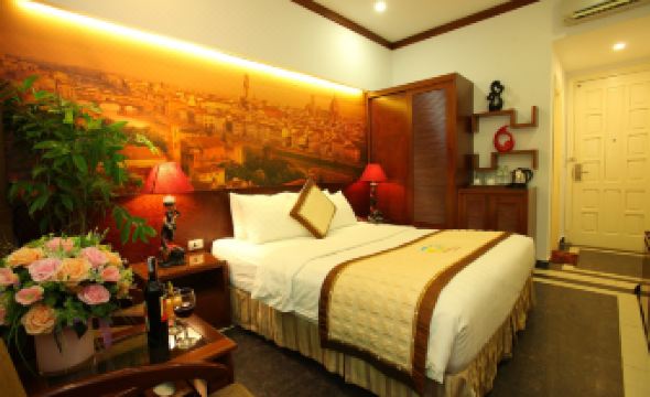 Tuong VI Hotel