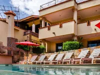 Castillo Blarney Inn Hotels near Medano Beach