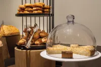H10 Palacio Colomera - breakfast