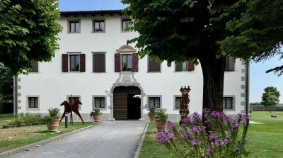 Villa Minini B&B Hotel in zona Chiesa dei Santi Giuseppe e Pantaleone "1326"