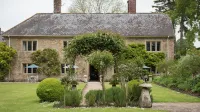 Plumber Manor Hotels in Hazelbury Bryan