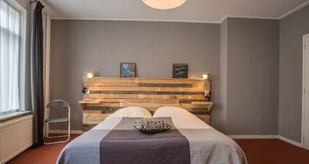 Hotel Café Restaurant 't Raedhûs Отели в г. Visvliet