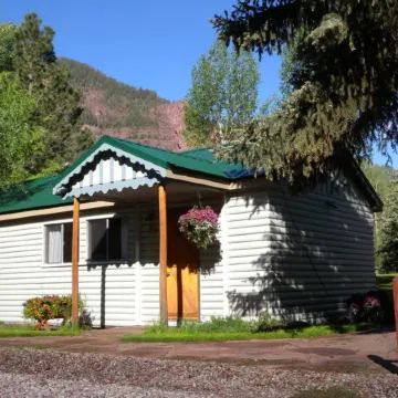 Redstone Cliffs Lodge