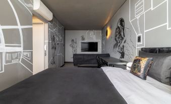 Akile Homes Experiences Geek