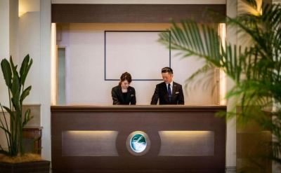 フロントデスク ルークプラザホテルの写真