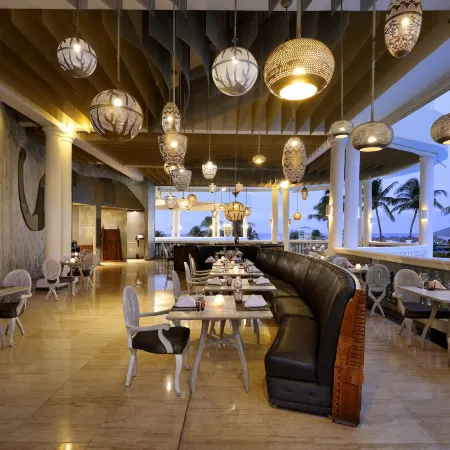 Grand Palladium Lady Hamilton Resort & Spa - All Inclusive Отели в г. Лусеа