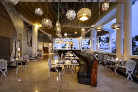 Grand Palladium Lady Hamilton Resort & Spa - All Inclusive Отели в г. Лусеа