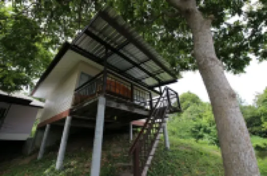 กรีนฟิลด์ วัลเล ฟิชชิ้ง แอนด์ คอทเทจ รีสอร์ท โรงแรมใกล้หัวหินซาฟารี