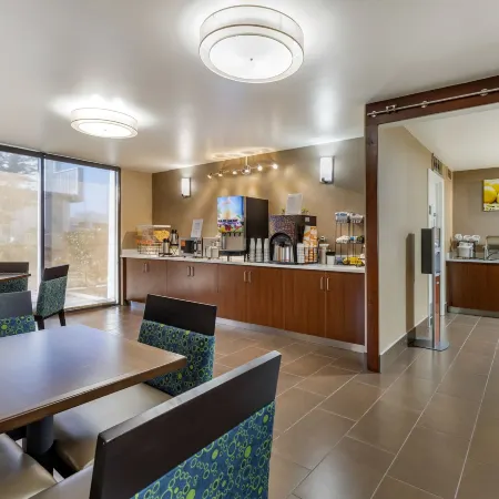 Comfort Inn University