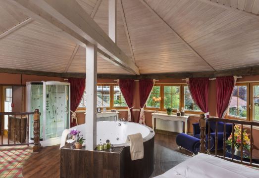 4. 웰니스호텔 지슐..