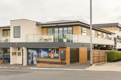 Kangaroo Bay Apartments Hotels in Cambridge