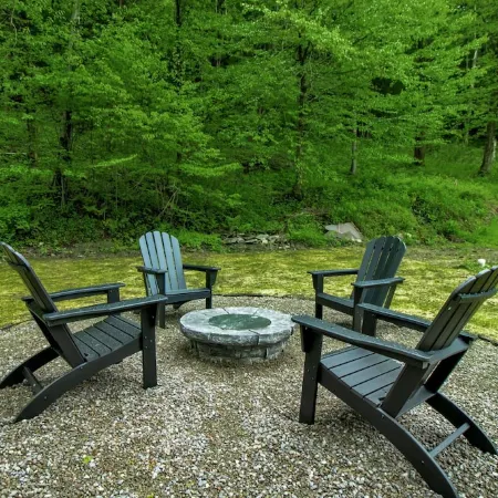 Romantic Getaway in Ellicottville Close to Everything!