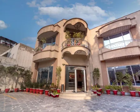 Hotel One Lalazar Multan Hotels in Multan