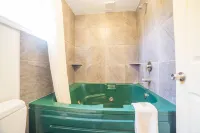 Home Hotel Lava Hot Springs - Hot Tub
