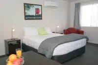 Arena Court Motel Hotels in Whitiora