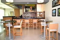 Hampton Inn by Hilton Hermosillo - bar
