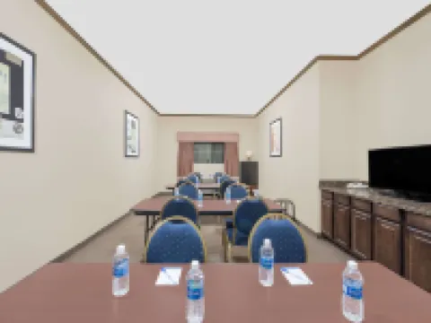 Baymont by Wyndham Snyder Hoteles en Snyder