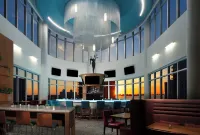 Embassy Suites by Hilton Sarasota - Baarit