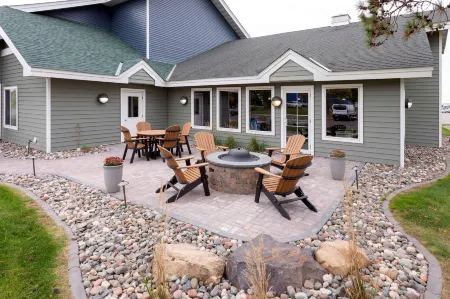 GrandStay Hotel & Suites Отели рядом с достопримечательностью «Парк Ханисакл»