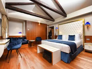 Santa Croce Boutique Hotel