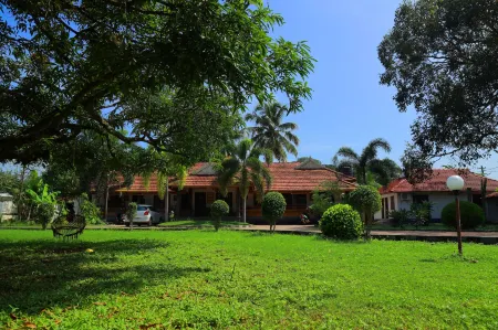 Baywatch Beach Resort