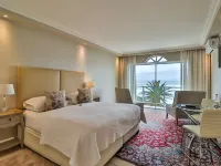 Hermanus Beachfront Lodge فنادق في هرمانوس
