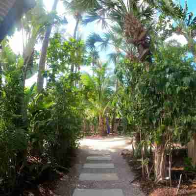 Cable Beach Backpackers Hotel Exterior