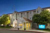 Microtel Inn & Suites by Wyndham Pueblo Hotels in Pueblo