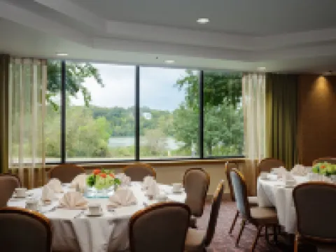 ホリデイ イン オースティン -タウン レイク by IHG オースティンのホテル