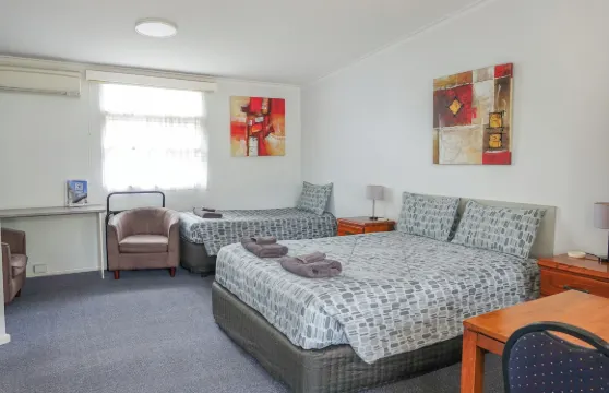 拜恩斯代爾美茵汽車旅館