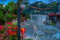 Villa Baywatch, Rumassala Các khách sạn ở Unawatuna