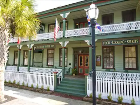 Florida House Inn Отели рядом с достопримечательностью «Amelia Island Lighthouse»
