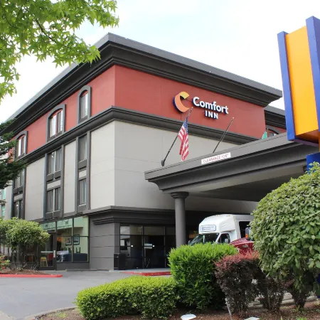 Comfort Inn & Suites Sea-Tac Airport