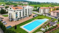 Kona Hotel Verona - piscina
