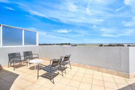 Sydney Airport Suites Отели в г. Маскот