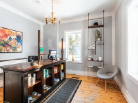 Auberge Nuits de St-Georges Hotels in Bromont