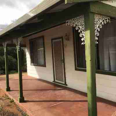 Away Cottages Broken Hill Others