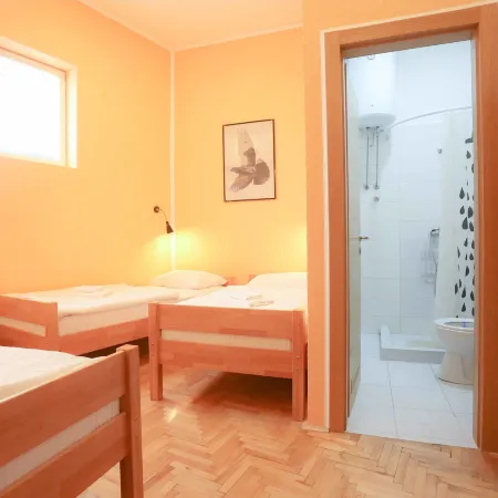 Pigeon Square Rooms