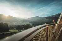 Hotel Hubertus - Mountain view