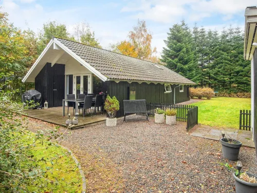 6 Person Holiday Home in Ansager