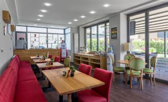 Tomis Garden Aparthotel Mamaia