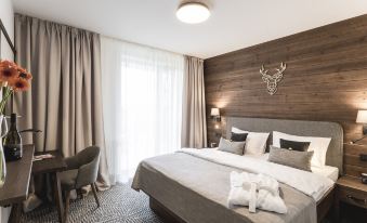 Arietes Marmont Resort