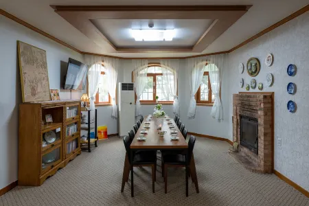 The Hue Largo Bundang Отели рядом с достопримечательностью «Университет Данкука»