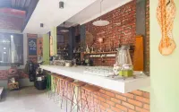 PoLaz (Bed 'n Brew) Hotels in North Bogor
