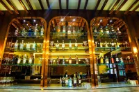 Hotel Surya, Kaiser Palace - Quầy bar