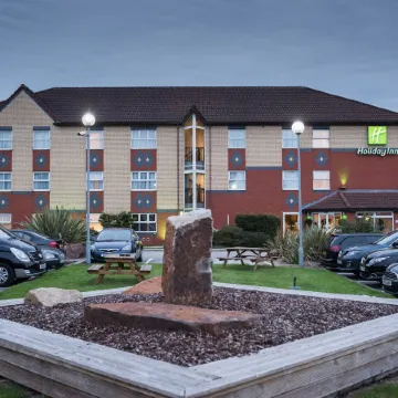 Holiday Inn MANCHESTER - WEST by IHG Отели рядом с достопримечательностью «Каслфилд»